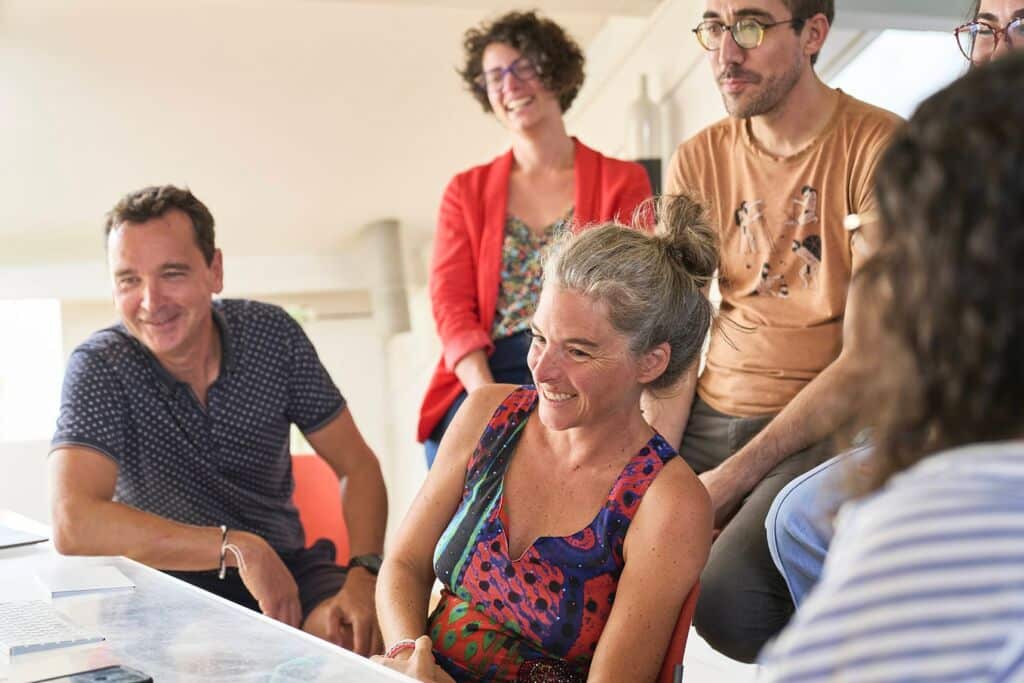 shooting-blue-marketing-120-min