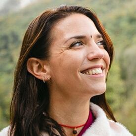 Lola Mallein, Lola Yoga & Sadhana Life Center